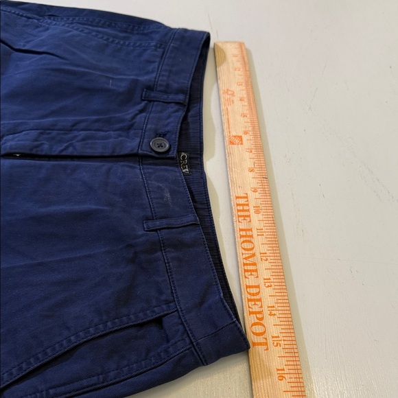 J. Crew 7" heritage chino short Size 8 - Picture 7 of 13